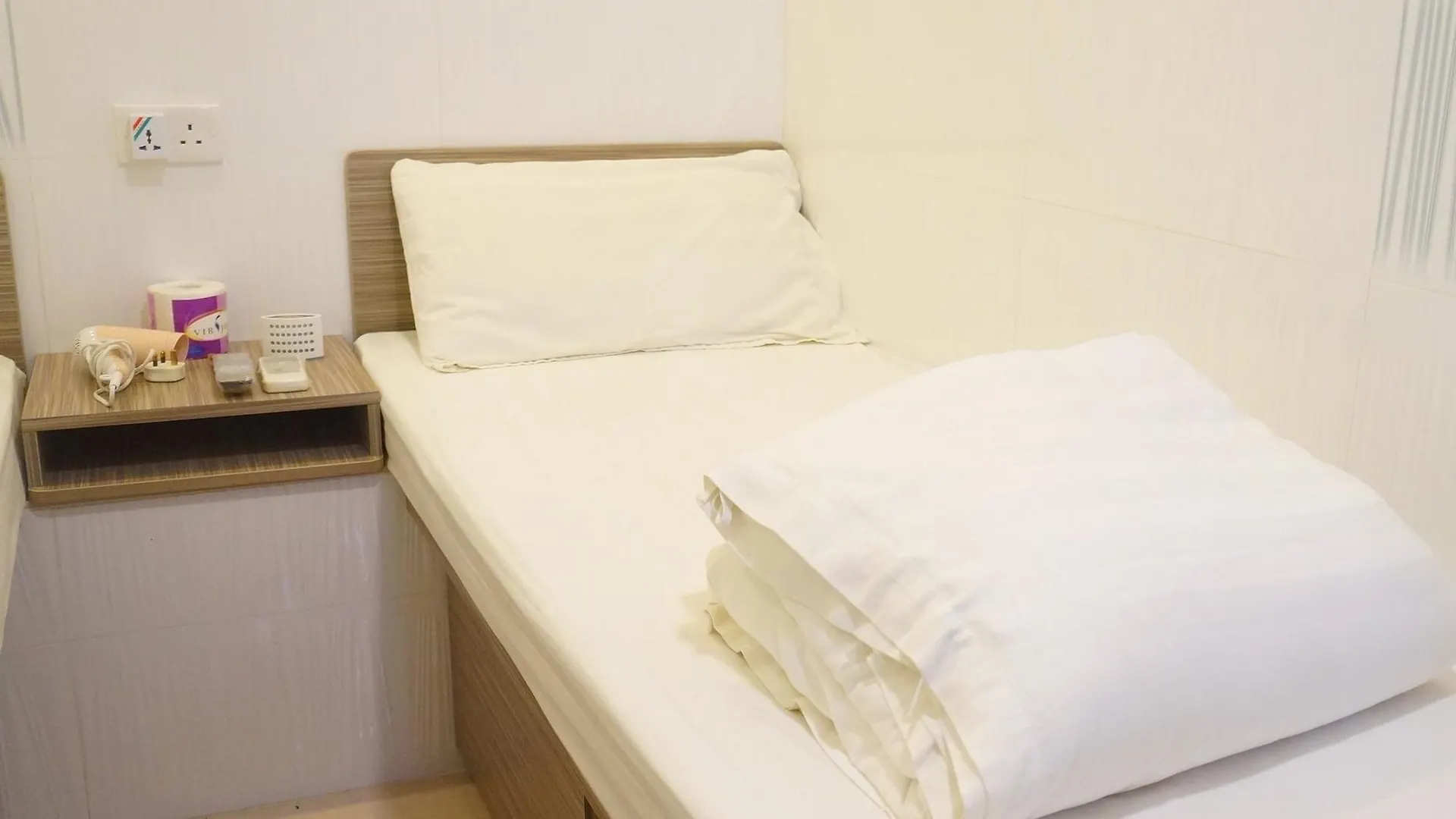 3D Inn Hongkong 2*,
